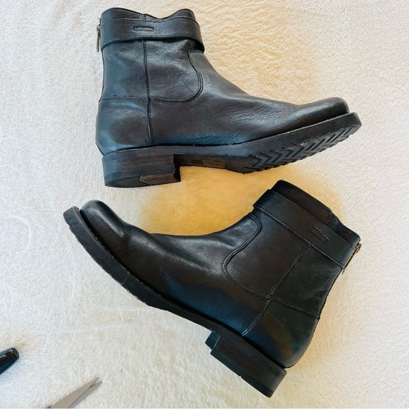 FRYE VERONICA BLACK MOTO ENGINEER SHORT LEATHER BUCKLE BOOTS SIZE 8 - Picture 6 of 11